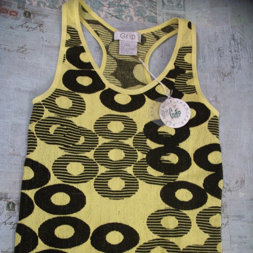 Grip Misses Athletic Knit Top -  Misses Size Small NWT